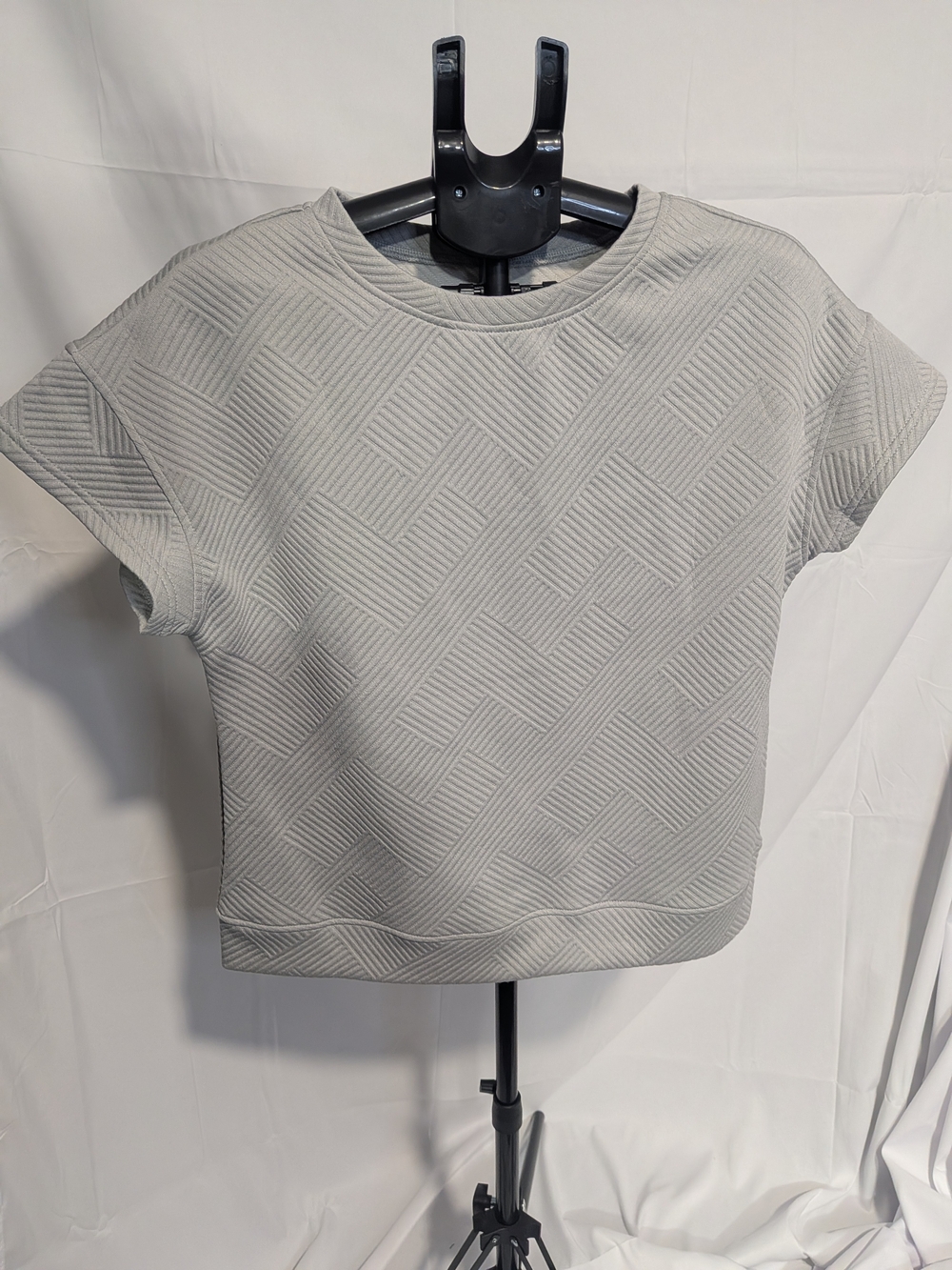 Textured Crewneck Short Sleeve Top - Gray